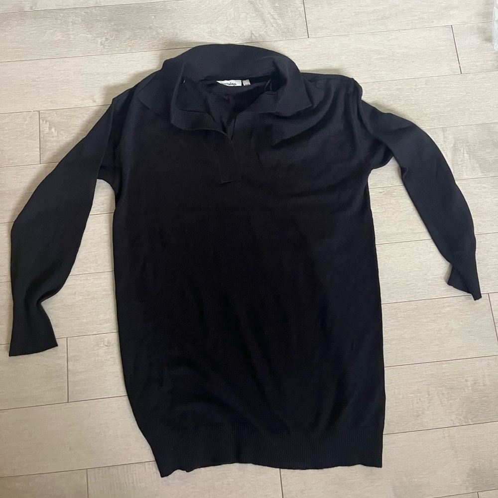 THURSDAYS collared black sweater (sS)